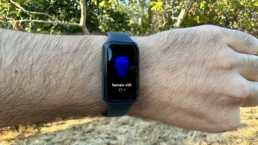 Amazfit Band 7 - Original physical-device photograph of Amazfit Band 7. SmartWearGuide has not hands-on tested this model. Photo credit: Michael L Hicks / Android Central.