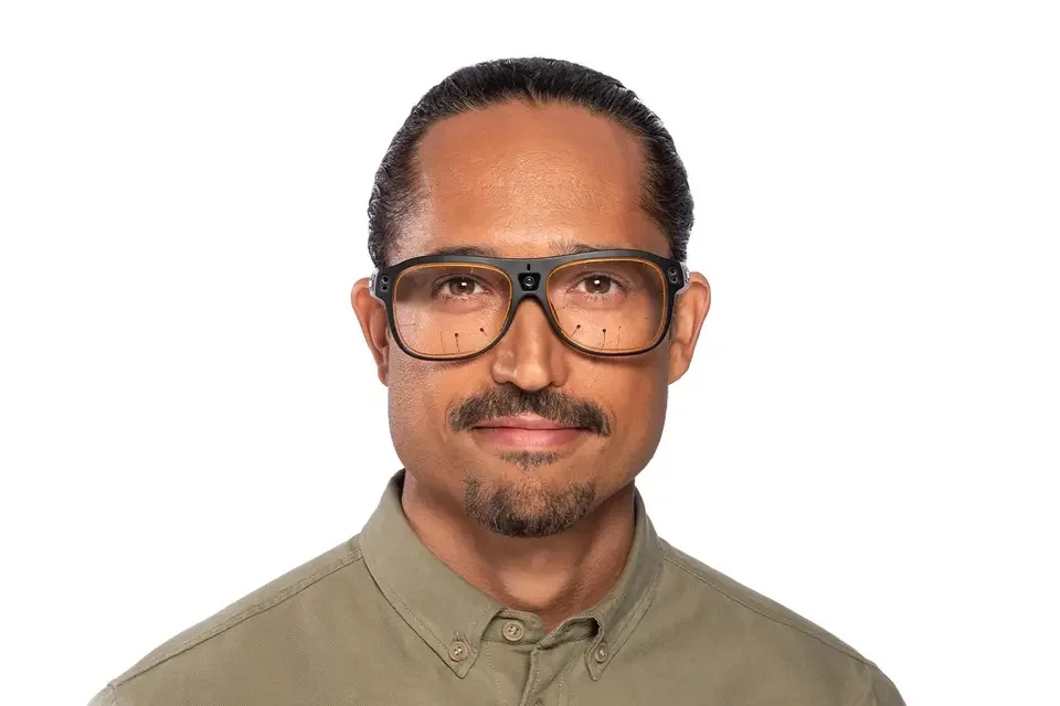 Tobii Pro Glasses 3 - Original physical-device photograph of Tobii Pro Glasses 3. SmartWearGuide has not hands-on tested this model.